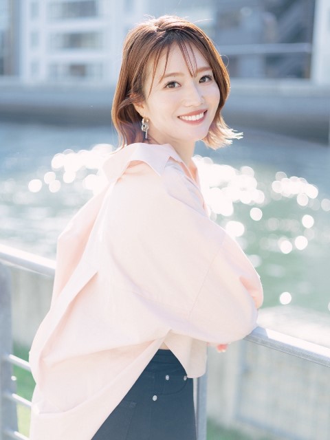 川岸 ゆか 川岸 ゆか