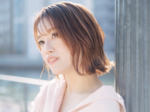 川岸　ゆか
