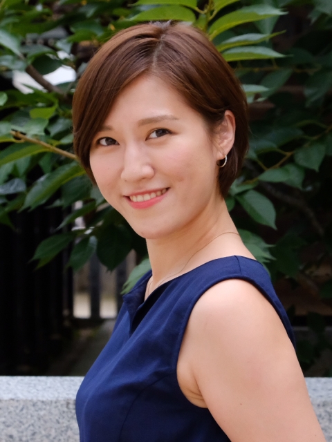 弘松　優衣